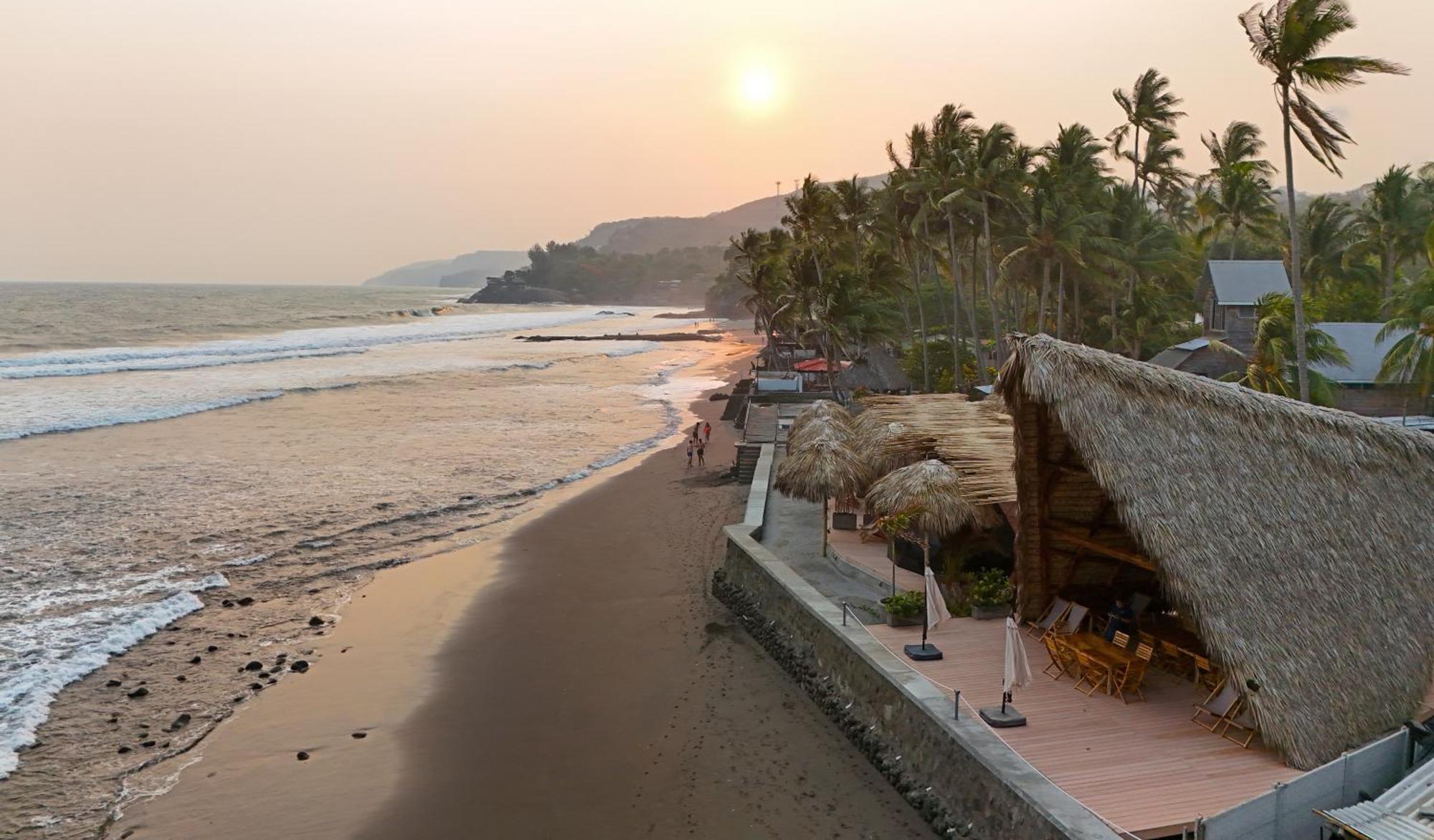 Almare Zonte - Beachfront Glamping Hotel エル・ゾンテ エクステリア 写真