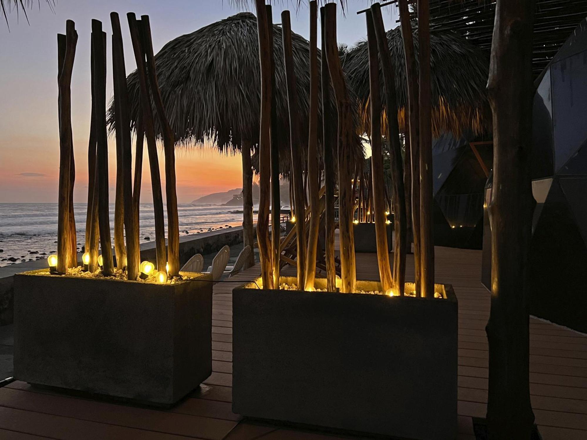 Almare Zonte - Beachfront Glamping Hotel エル・ゾンテ エクステリア 写真