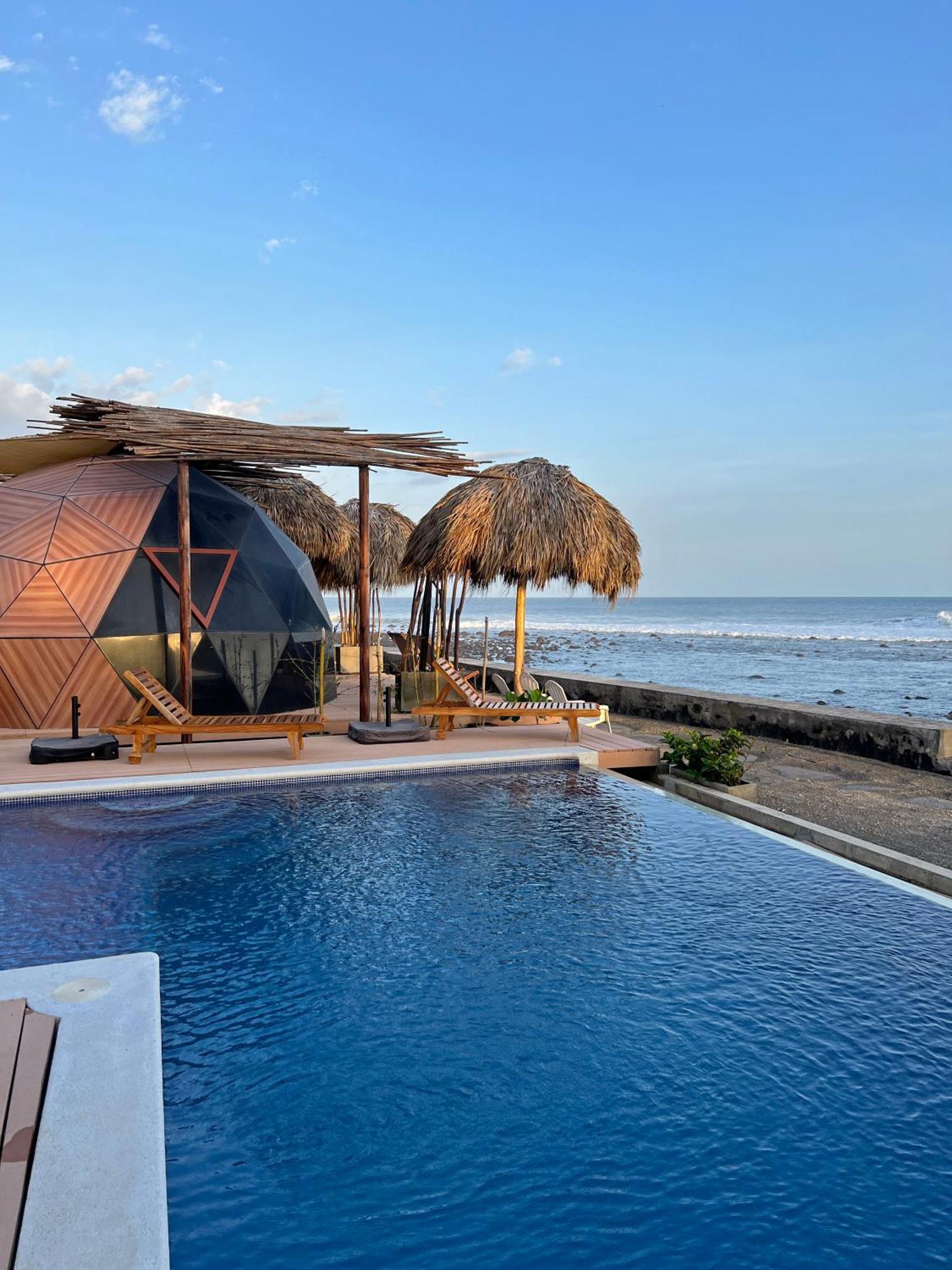 Almare Zonte - Beachfront Glamping Hotel エル・ゾンテ エクステリア 写真