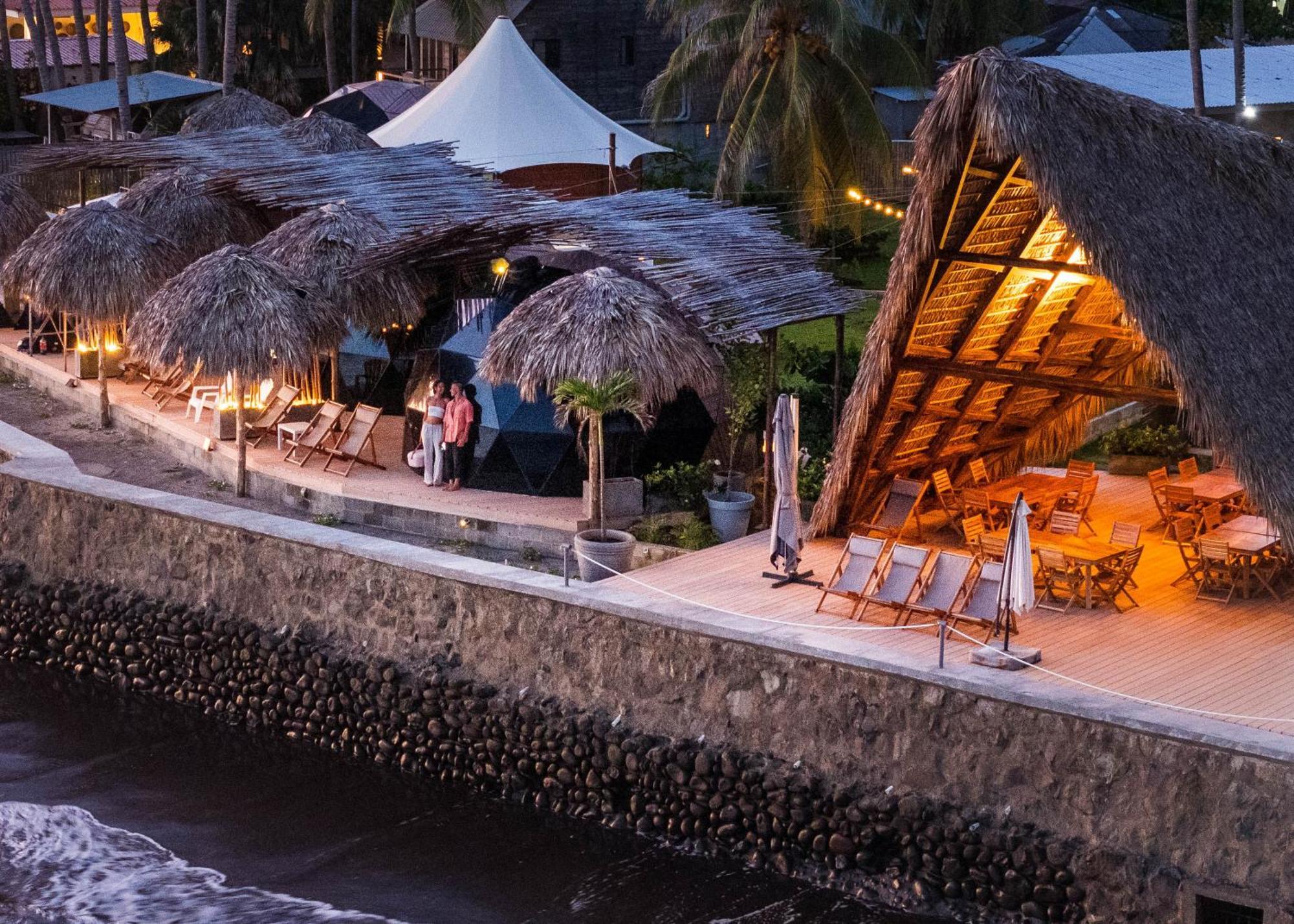 Almare Zonte - Beachfront Glamping Hotel エル・ゾンテ エクステリア 写真