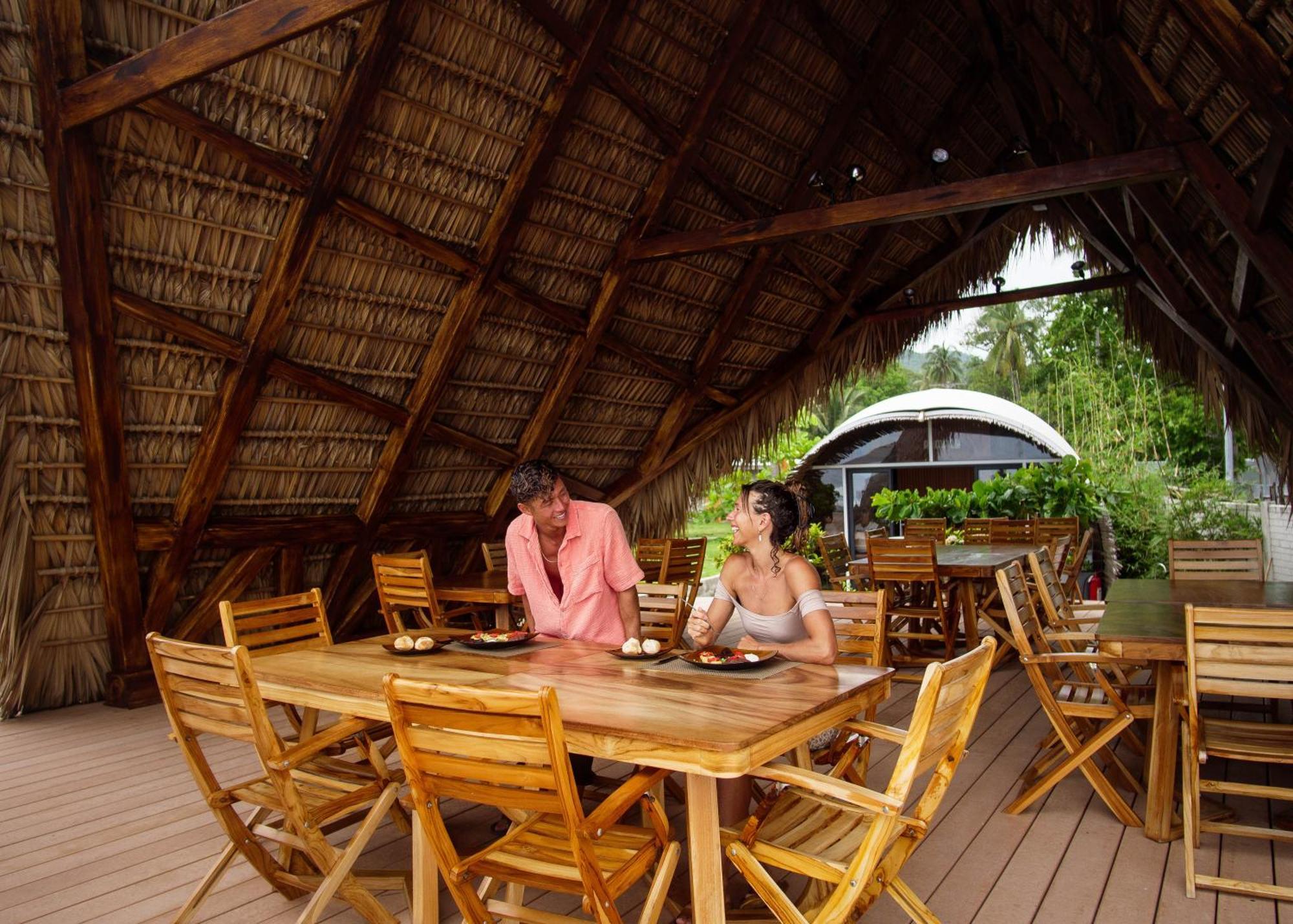 Almare Zonte - Beachfront Glamping Hotel エル・ゾンテ エクステリア 写真